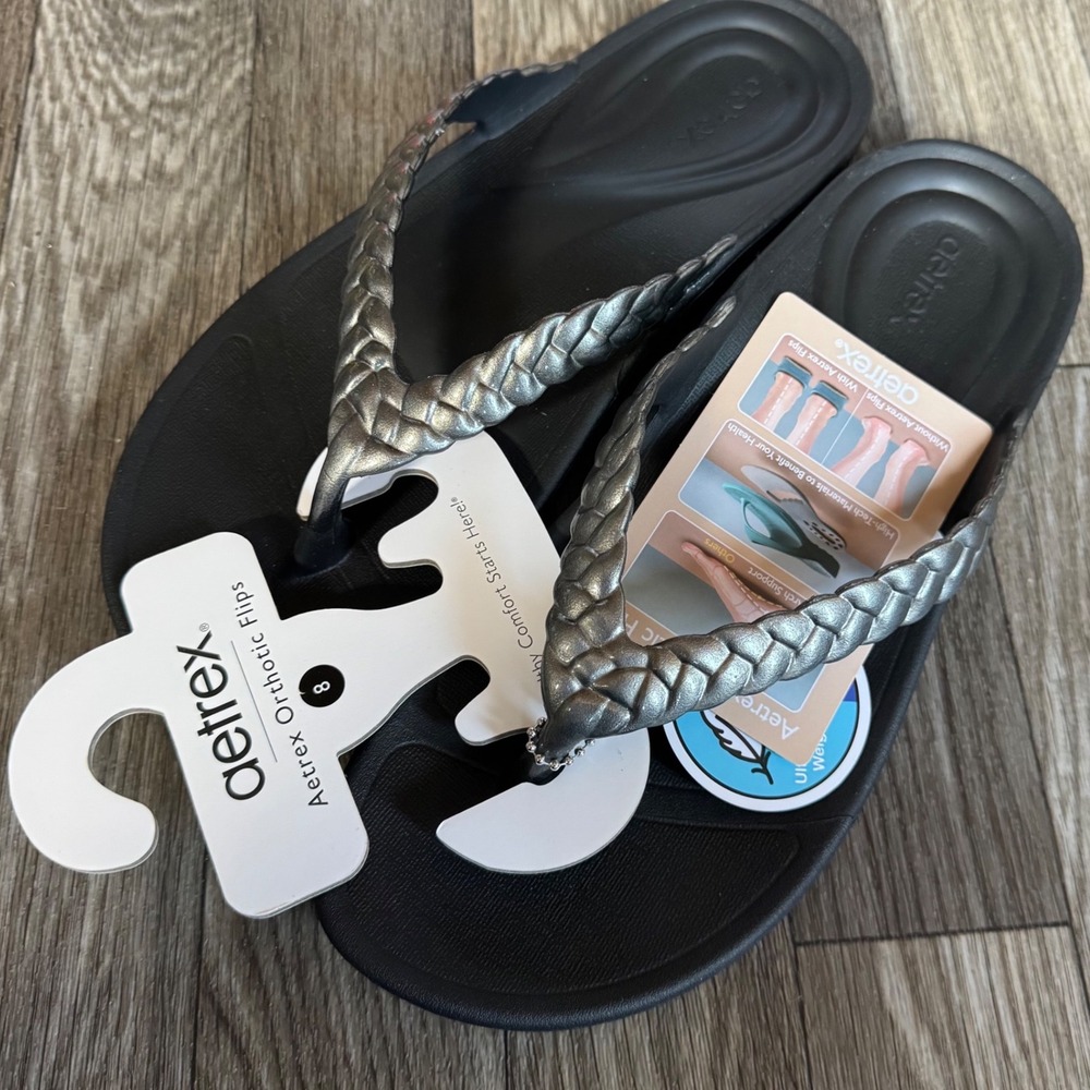 Aetrex Vicki Flip Flops Women Size 8 Pewter Gloss Braided Orthotic Sandals